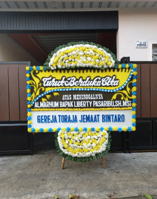 Papan Bunga Duka di Kuala Pesisir